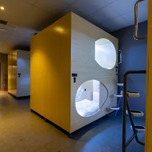 Capsulehotel Resthub 